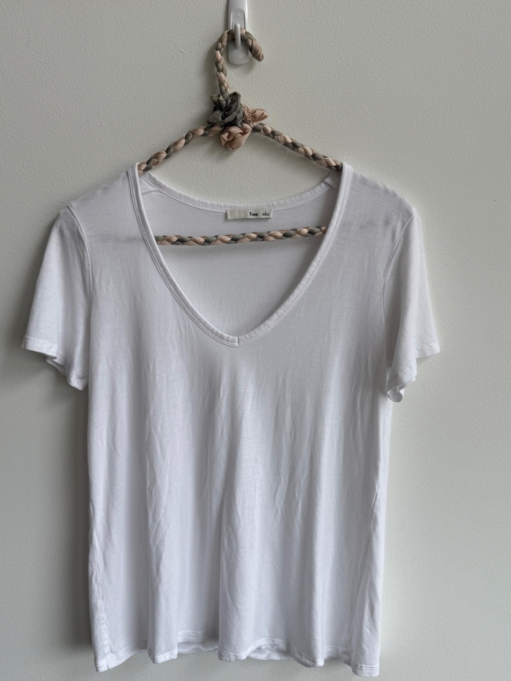 Wilfred free V neck Tshirt
Small